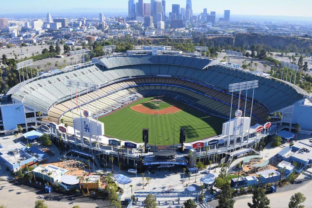 Central La Hub Nearby Dodgers, Pasadena & Downtown ロサンゼルス エクステリア 写真